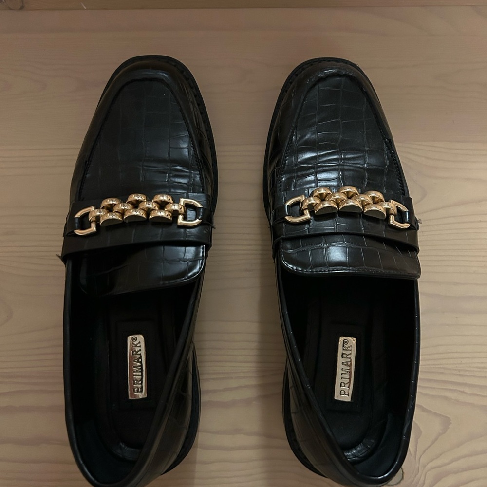 Primark Croc-Embossed Black Loafers with Gold Accent